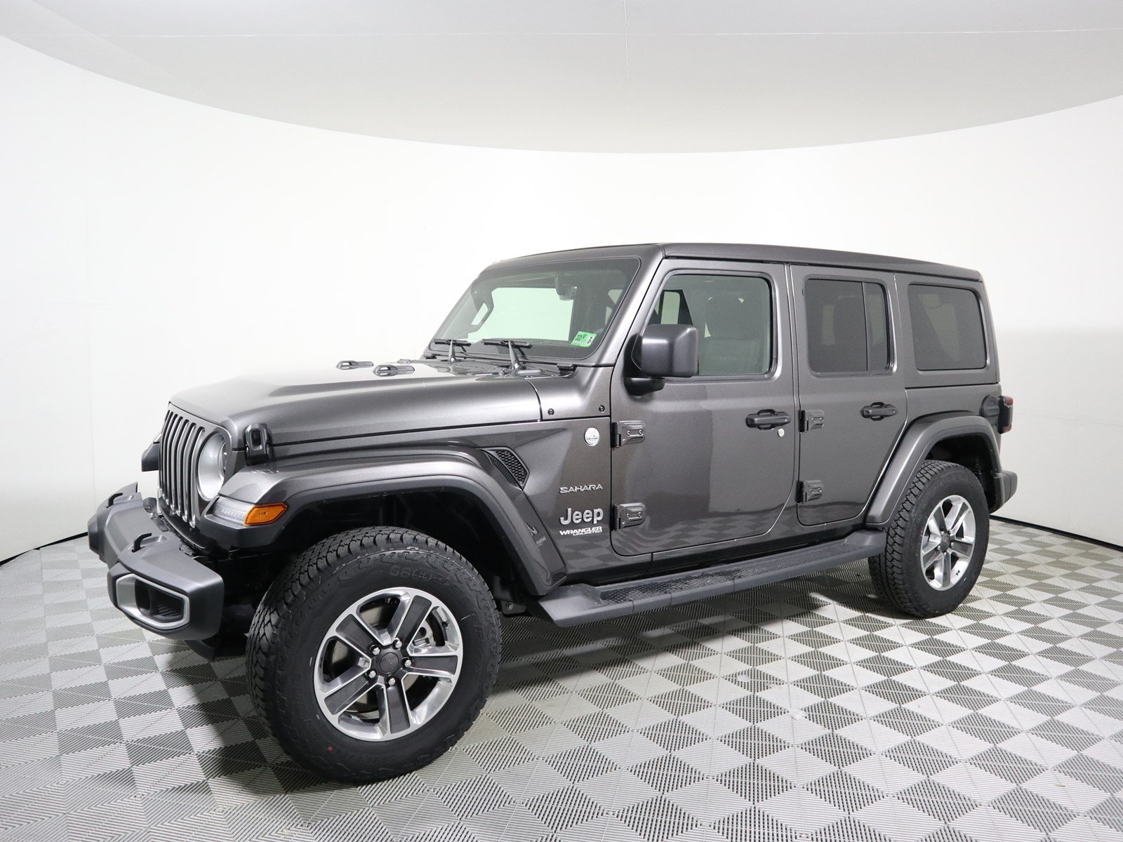 New 2019 Jeep Wrangler Unlimited Sahara Convertible in