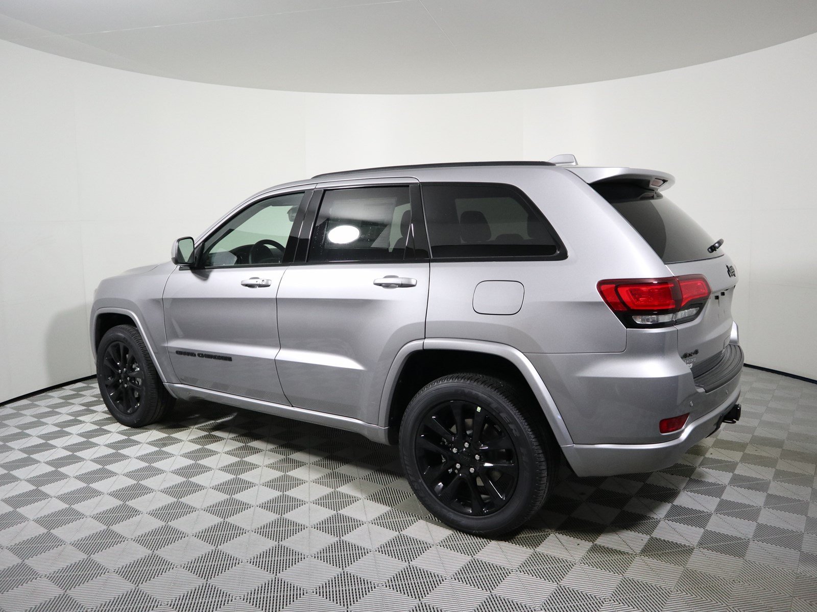 New 2019 Jeep Grand Cherokee Altitude Sport Utility in Parkersburg # ...