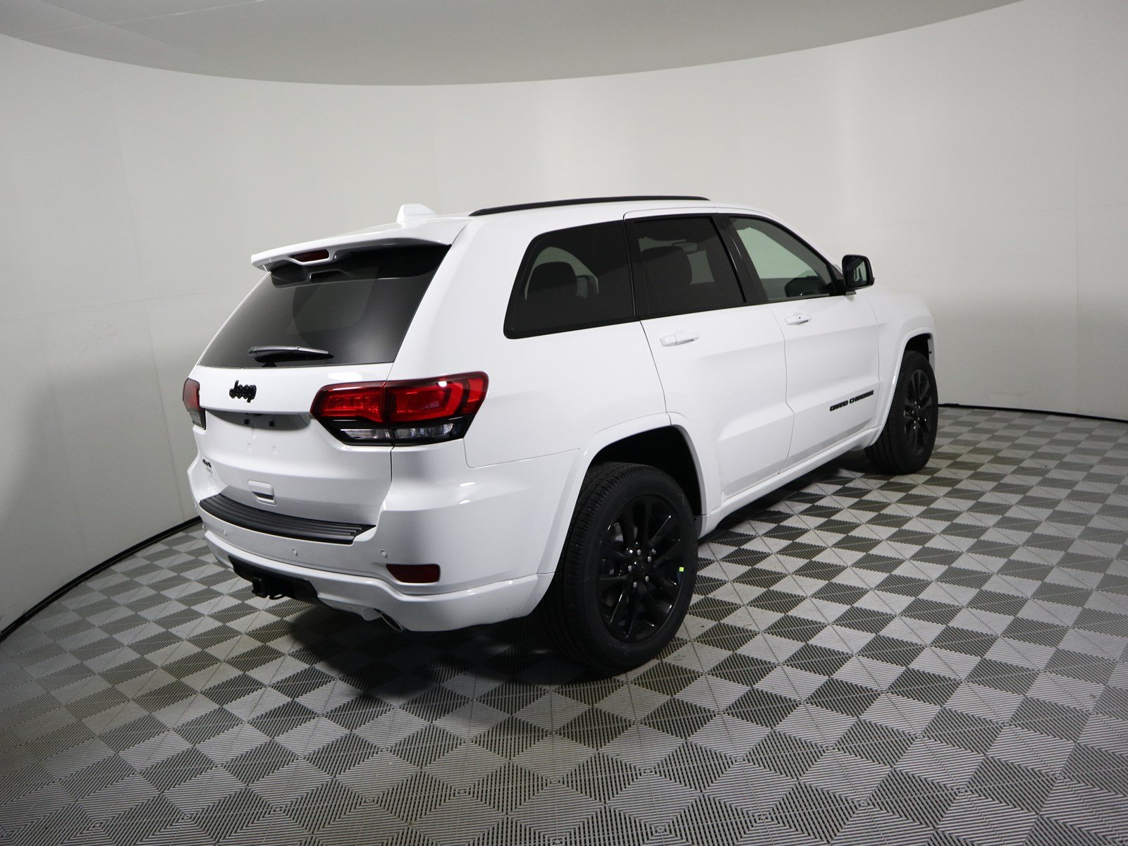 New 2019 Jeep Grand Cherokee Altitude Sport Utility in Parkersburg # ...