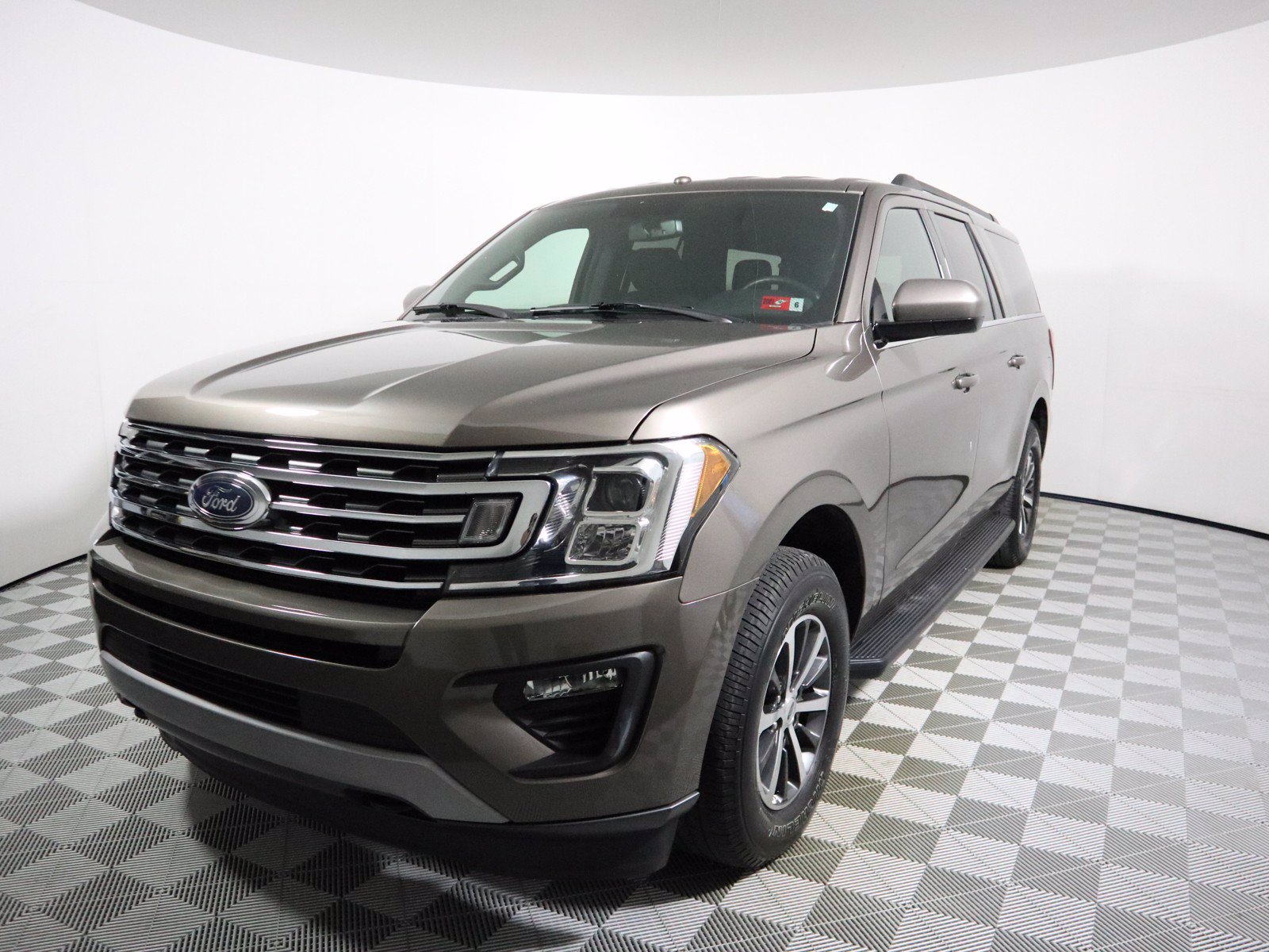 Certified Pre Owned 2019 Ford Expedition Max Xlt Sport Utility In Parkersburg U8513 Astorg Auto 