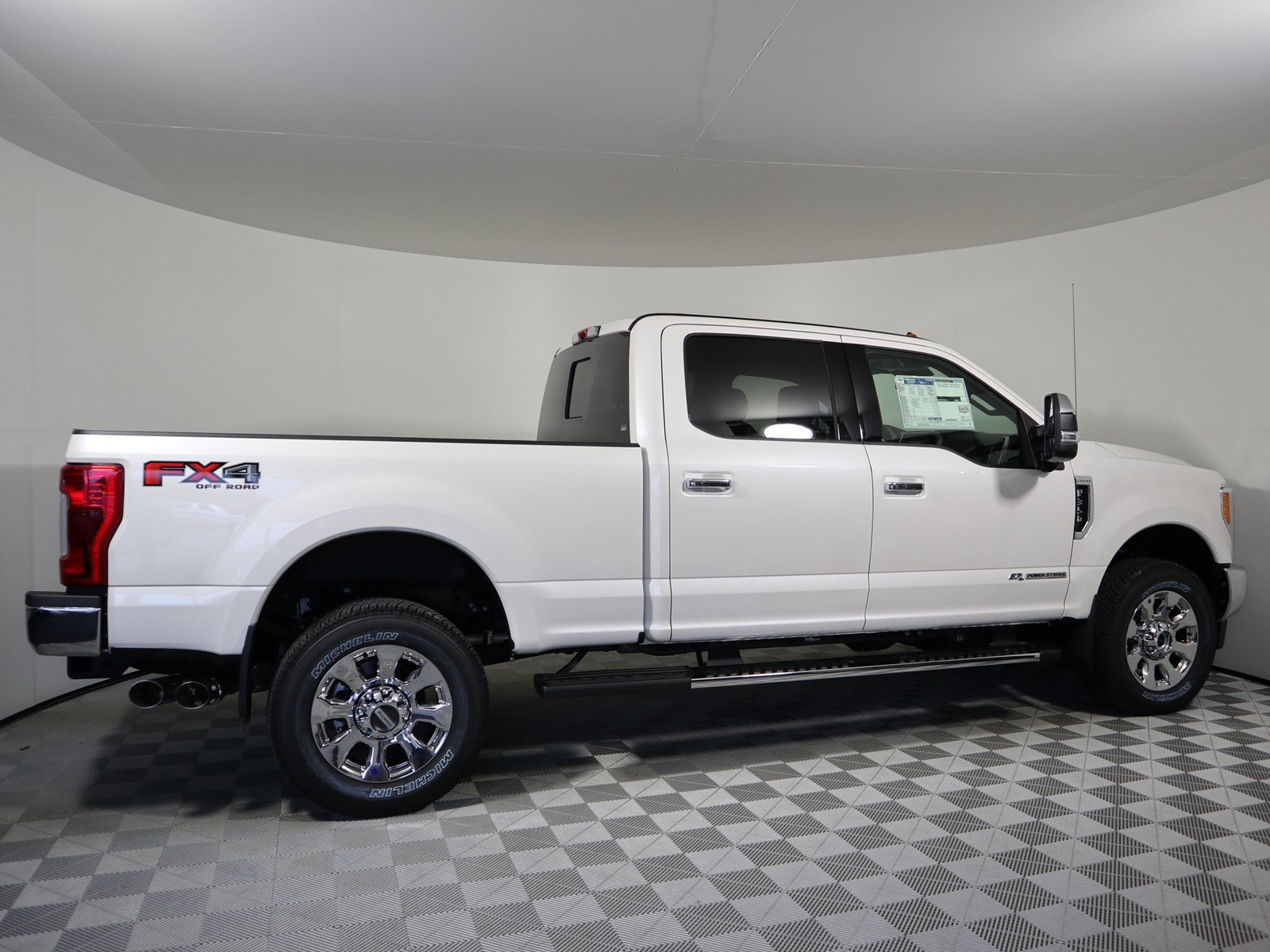 New 2019 Ford Super Duty F-350 SRW LARIAT Crew Cab Pickup in ...