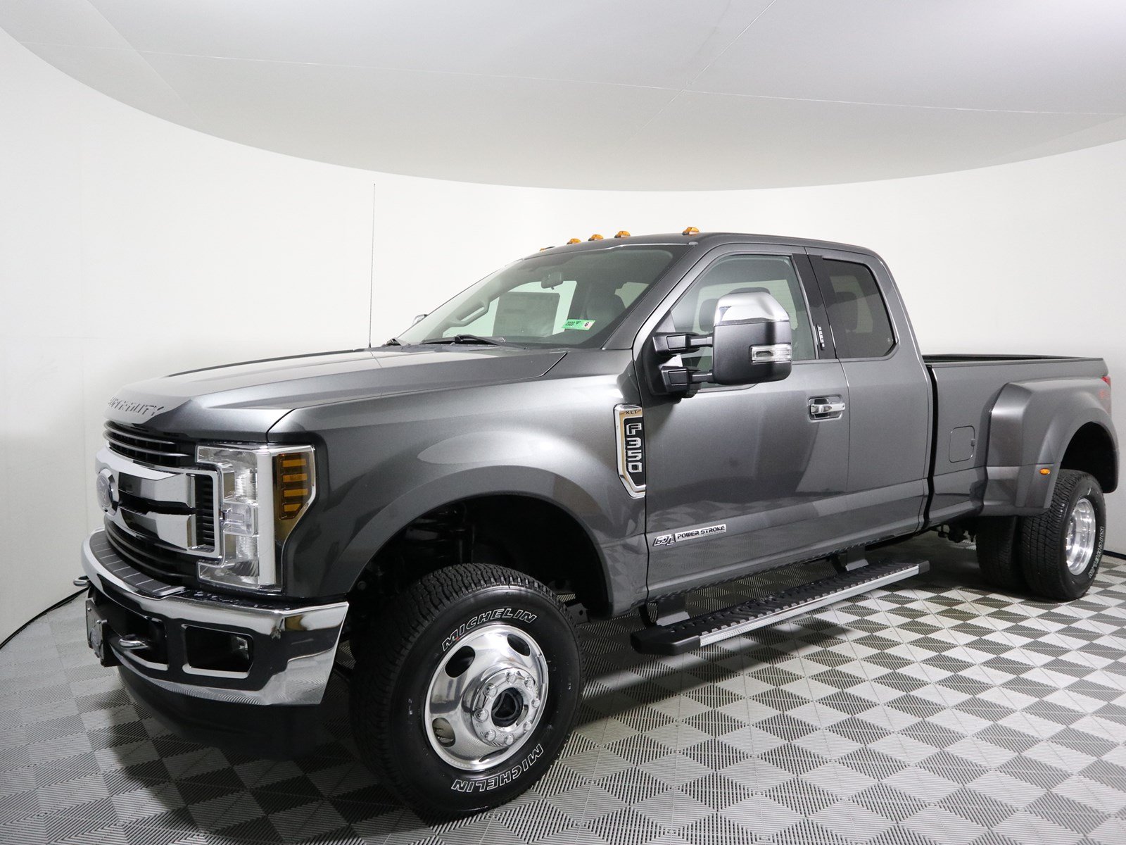 New 2019 Ford Super Duty F-350 DRW XLT Extended Cab Pickup in ...