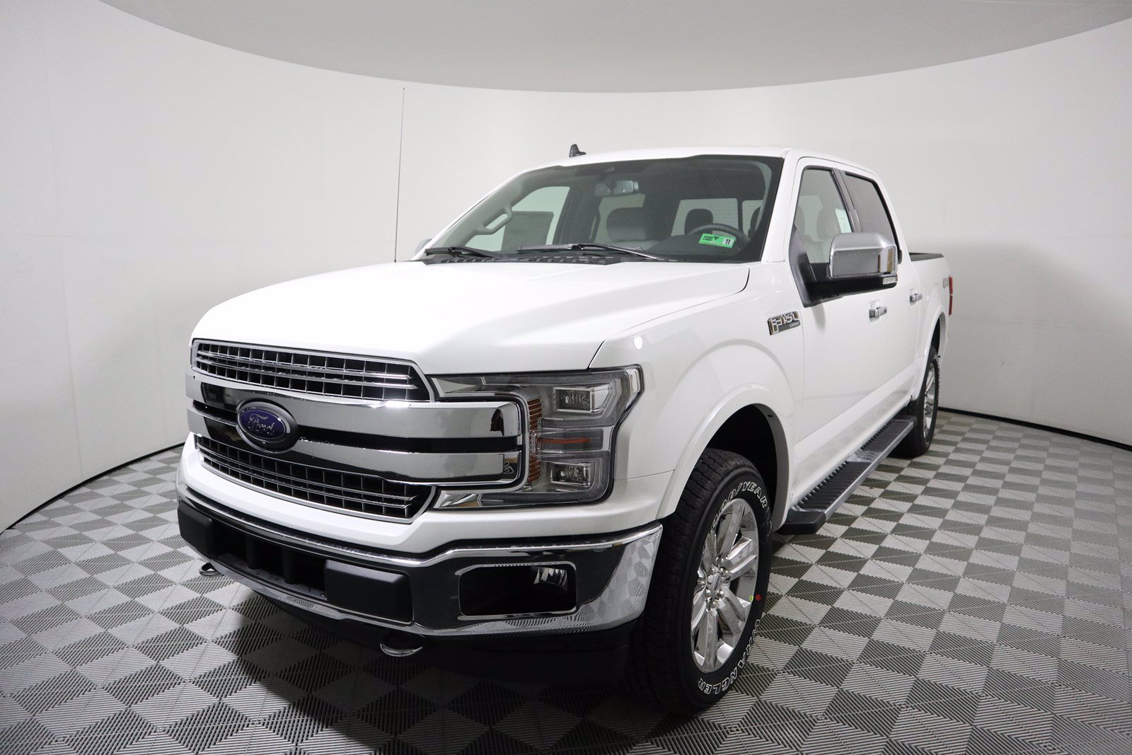 New 2020 Ford F-150 LARIAT Crew Cab Pickup in Parkersburg #F19660