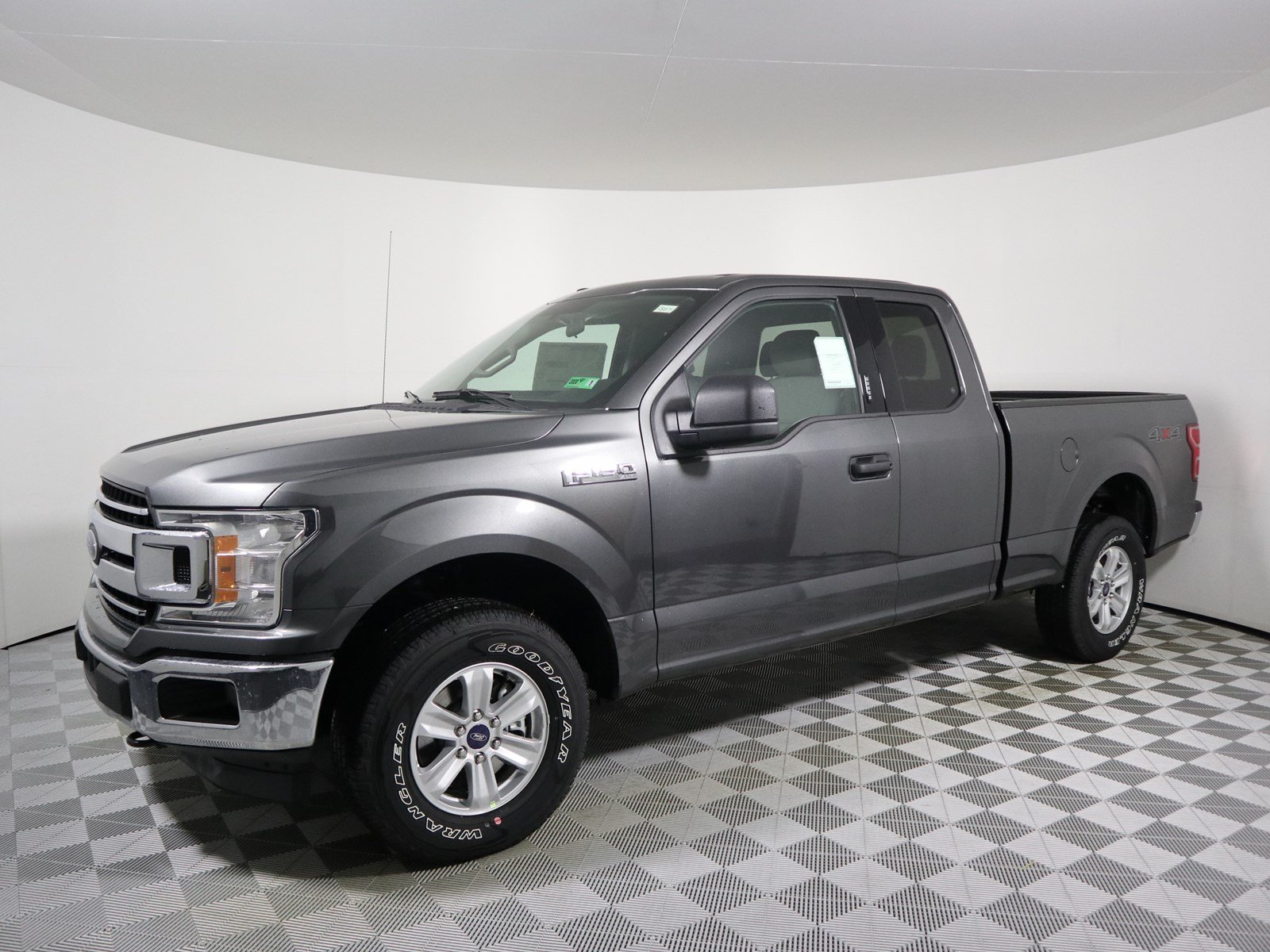 New 2018 Ford F-150 Xlt Extended Cab Pickup In Parkersburg #f18879 