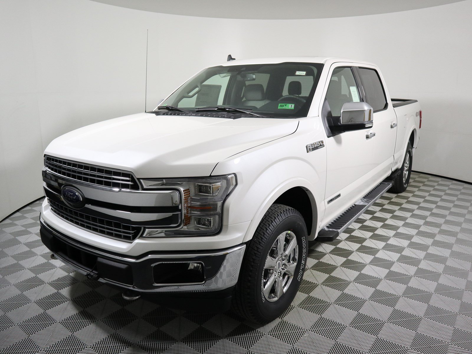 New 2019 Ford F-150 LARIAT Crew Cab Pickup in Parkersburg #F19006