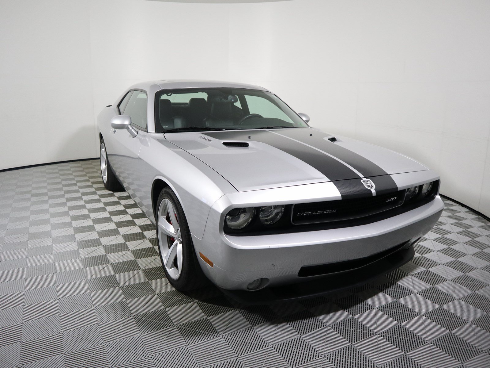 Pre-Owned 2009 Dodge Challenger SRT8 2dr Car in Parkersburg #U8211 ...