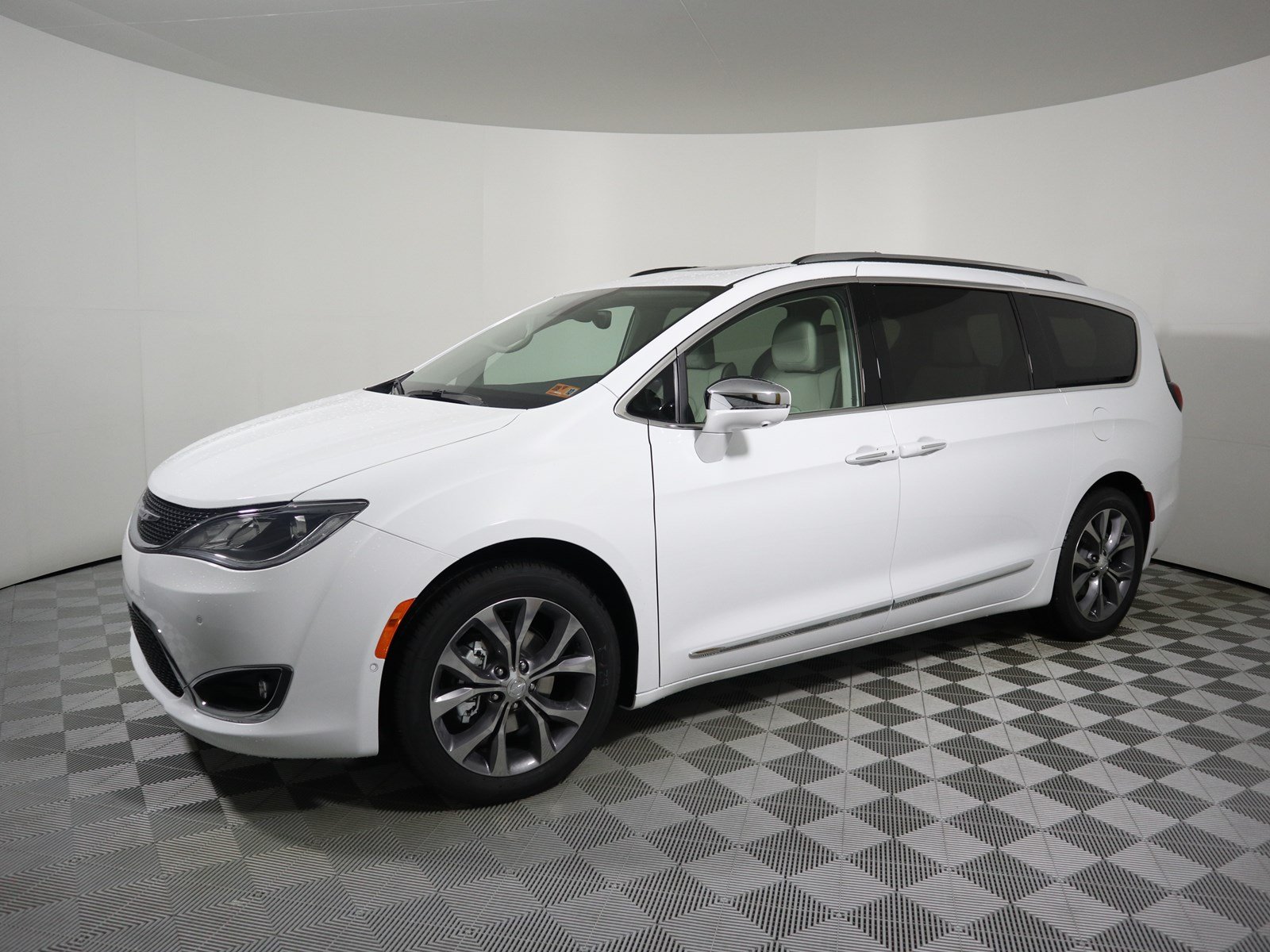 New 2019 Chrysler Pacifica Limited Mini-van, Passenger in Parkersburg # ...