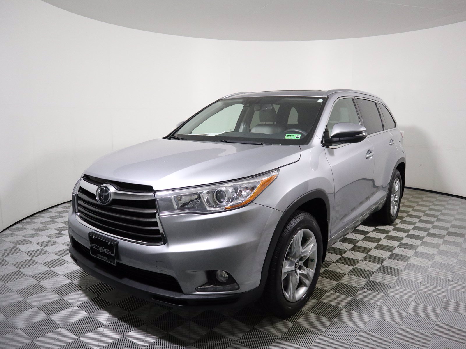 Pre-Owned 2016 Toyota Highlander Limited Platinum Sport Utility in ...