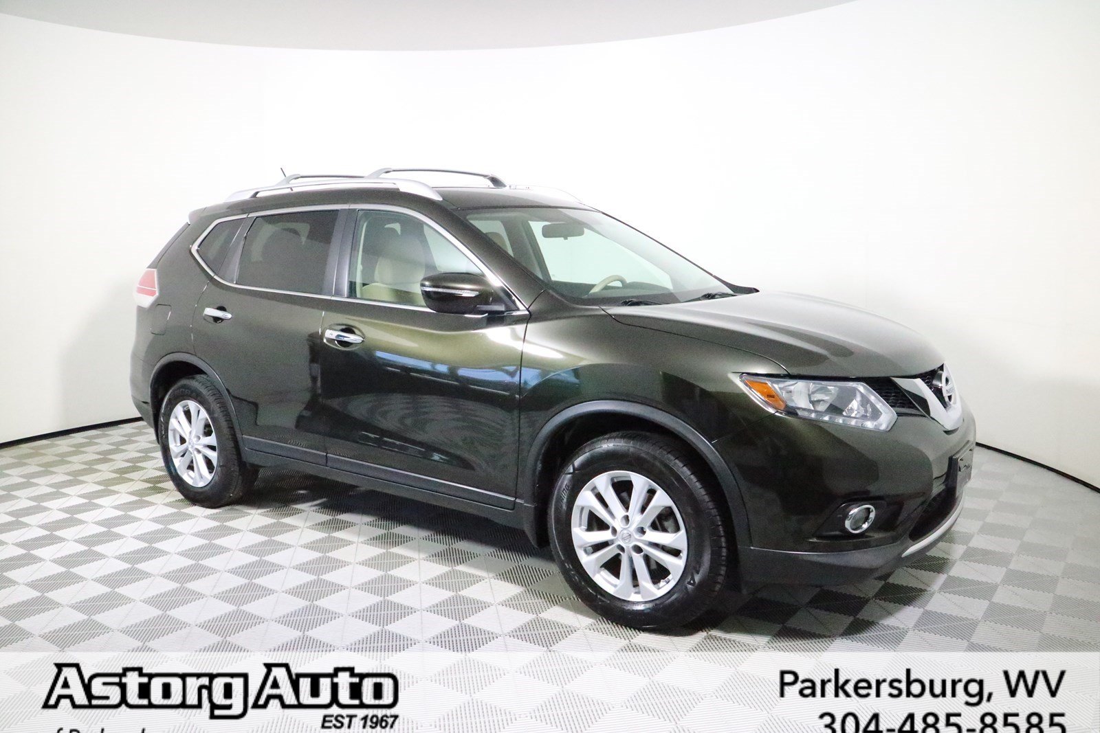 Pre-Owned 2015 Nissan Rogue SV Sport Utility in Parkersburg #D7313A ...